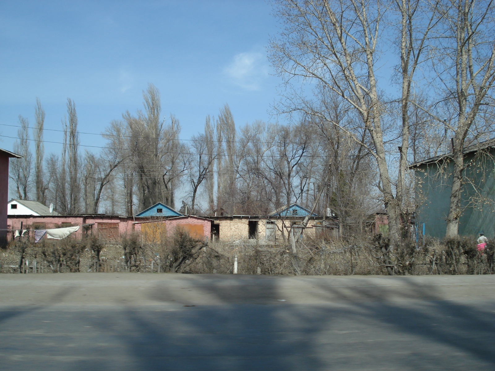 รูปถ่าย คาซัคสถาน(Kazakhstan) ถนนจากอัลมาตีไปหุบผาชารึน(Almaty to Charyn Canyon road) 2007-03 11