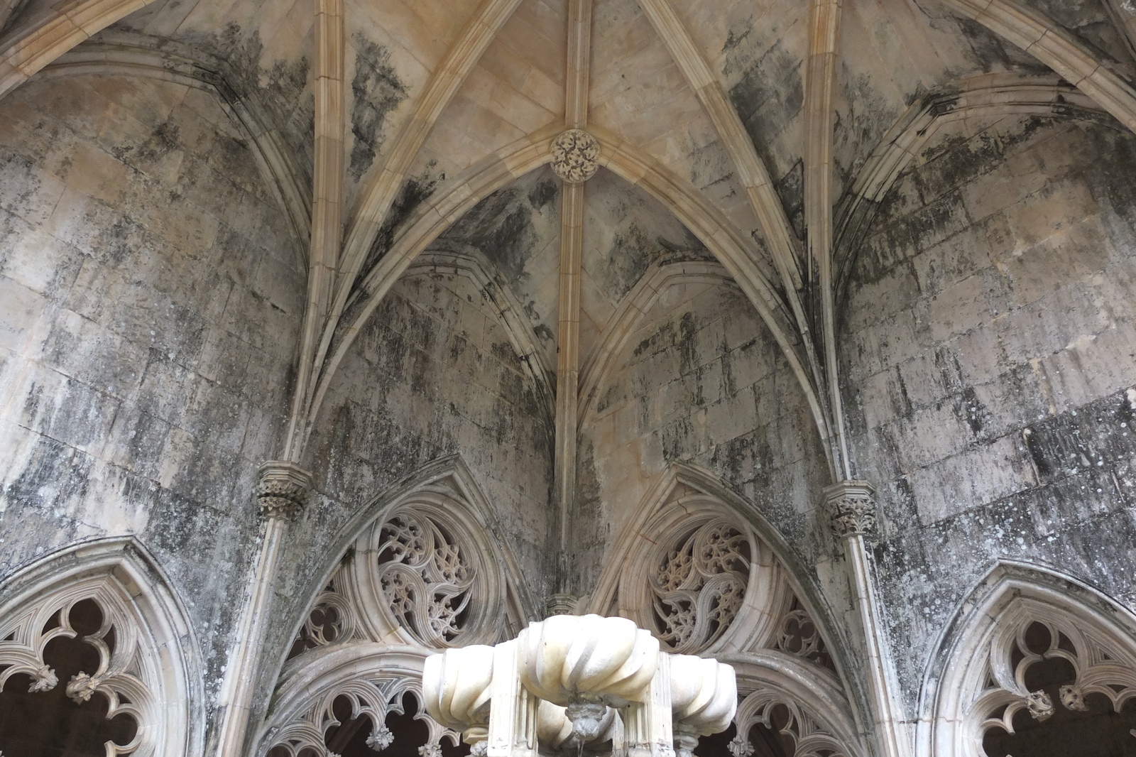 รูปถ่าย โปรตุเกส(Portugal) บาตาลยา(Batalha) 2013-01 87