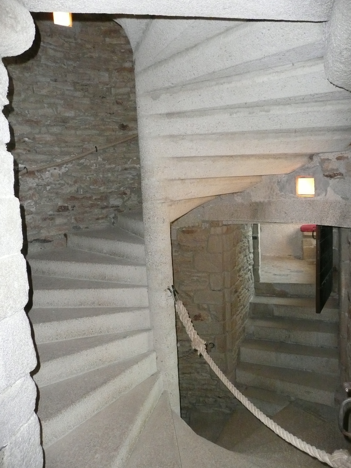 รูปถ่าย ฝรั่งเศส(France) ซืสซีนีโอ(Suscinio) ปราสาทซูซีนีโอ(Suscinio Castle) 2007-09 173