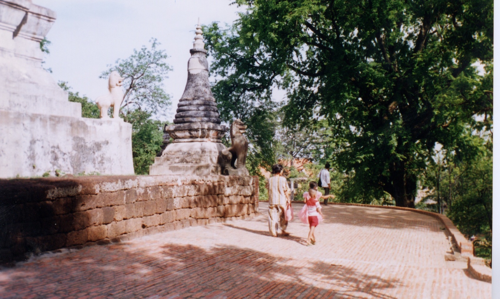 รูปถ่าย กัมพูชา(Cambodia) พนมเปญ(Phnom Penh) 1996-06 14