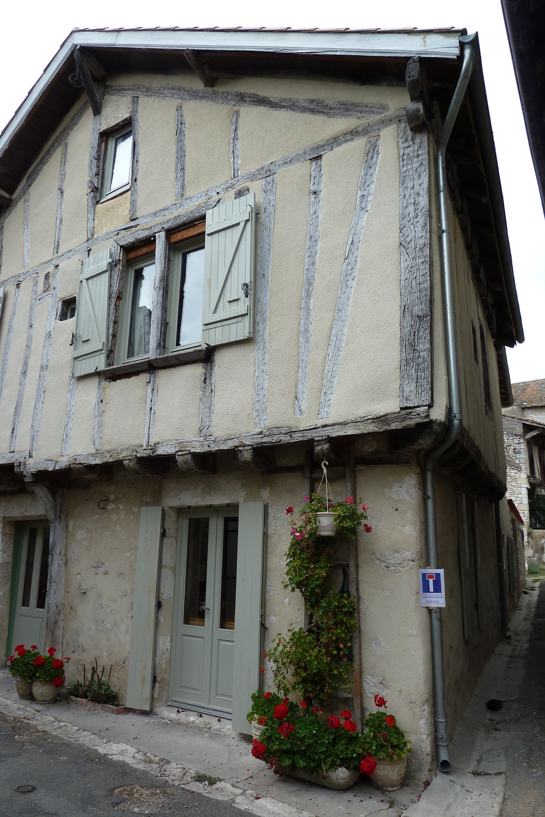รูปถ่าย ฝรั่งเศส(France) อีซีฌัก(Issigeac) 2010-08 1
