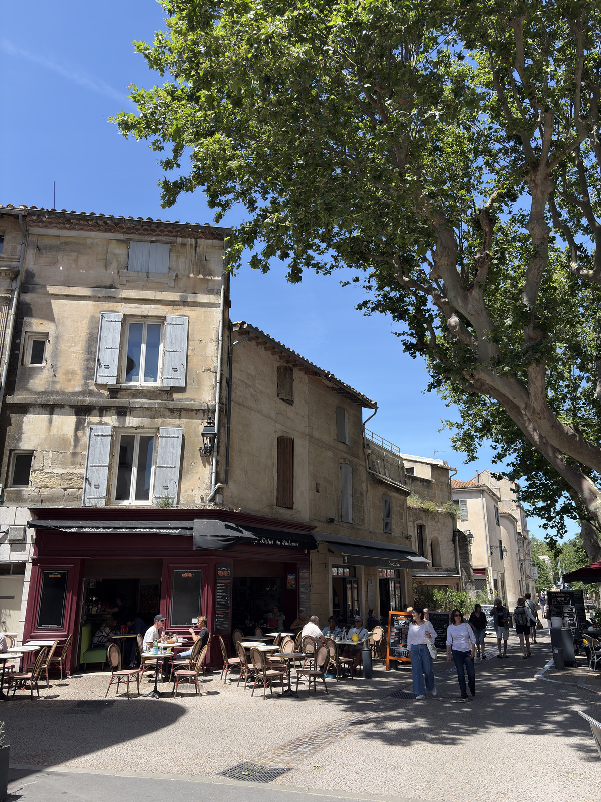 รูปถ่าย ฝรั่งเศส(France) อาร์เลอ(Arles) 2026-06 10