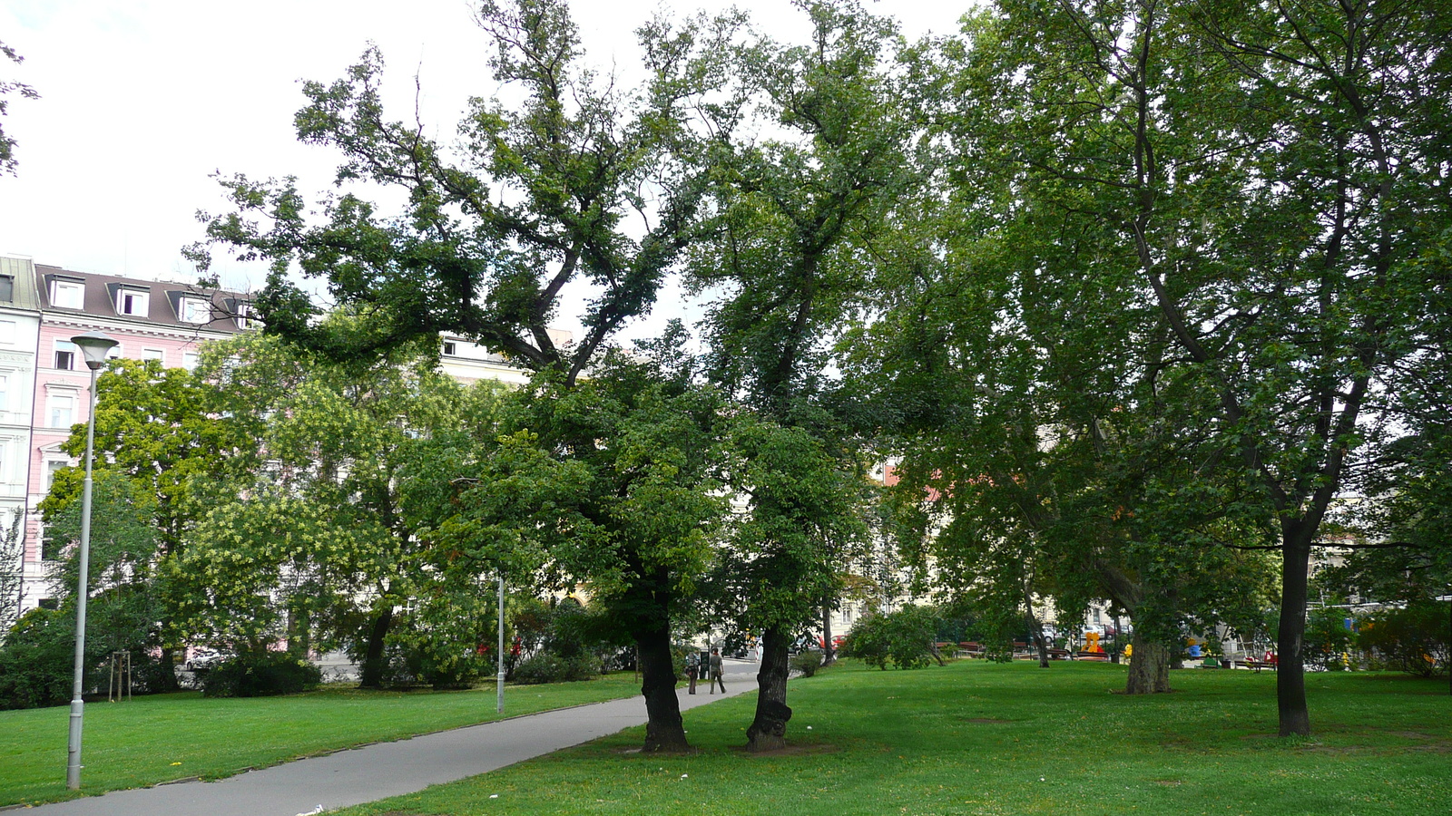 รูปถ่าย สาธารณรัฐเช็ก(Czech Republic) ปราก(Prague) ออปเลตาโลวา(Opletalova) 2007-07 29