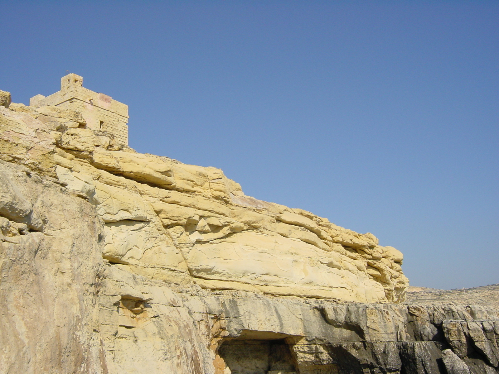 รูปถ่าย มอลตา(Malta) ถ้ำสีน้ำเงินแห่งซูร์รีก(Zurrieq Blue grotto) 2003-03 17