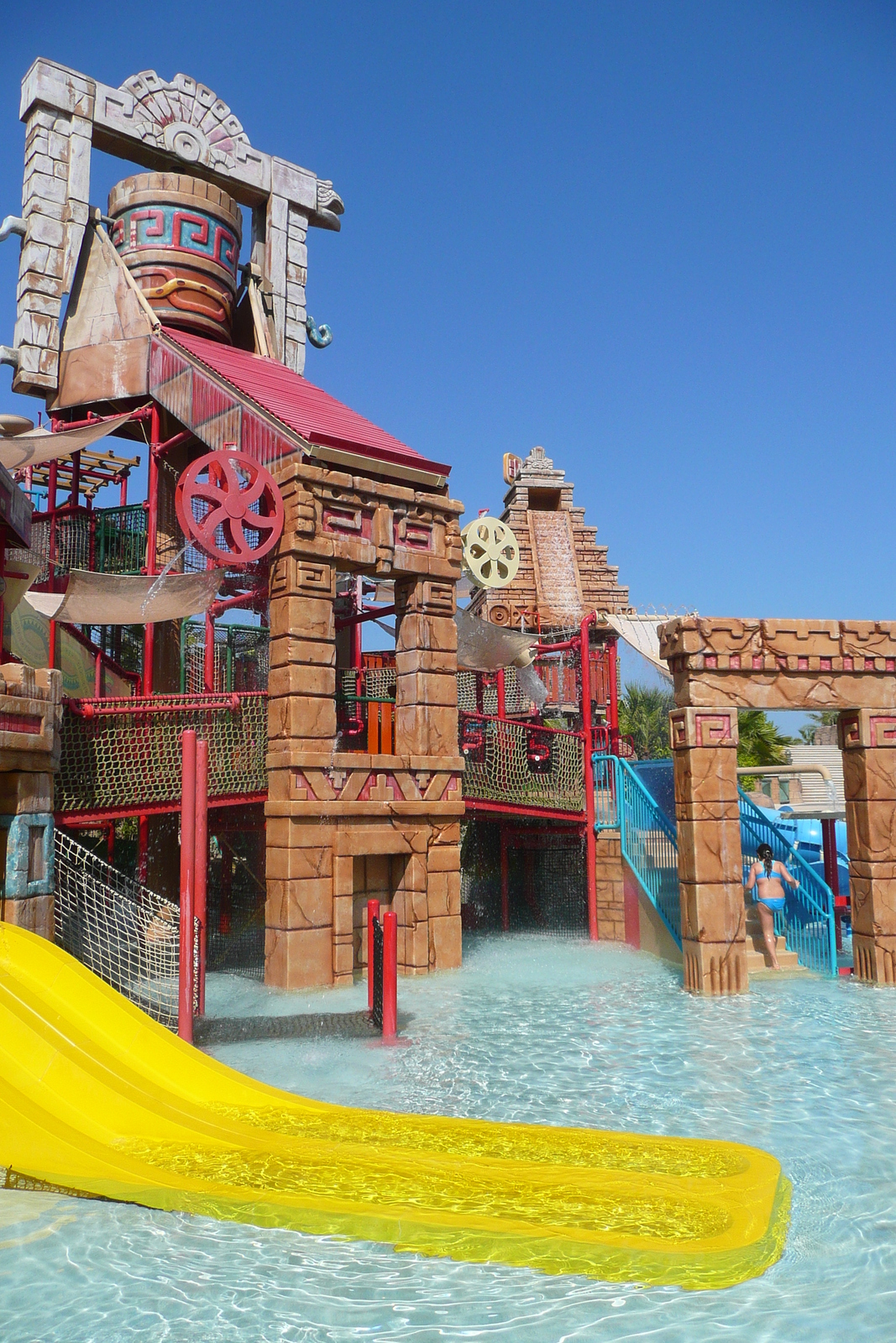 รูปถ่าย สหรัฐอาหรับเอมิเรตส์(United Arab Emirates) ดูไบ(Dubai) สวนน้ำอควาเวนเจอร์ ดูไบ(Dubai Aquaventure) 2009-01 15