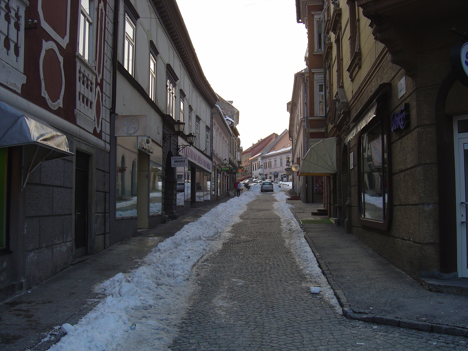 รูปถ่าย สโลวีเนีย(Slovenia) พีทูจ(Ptuj) 2005-03 18