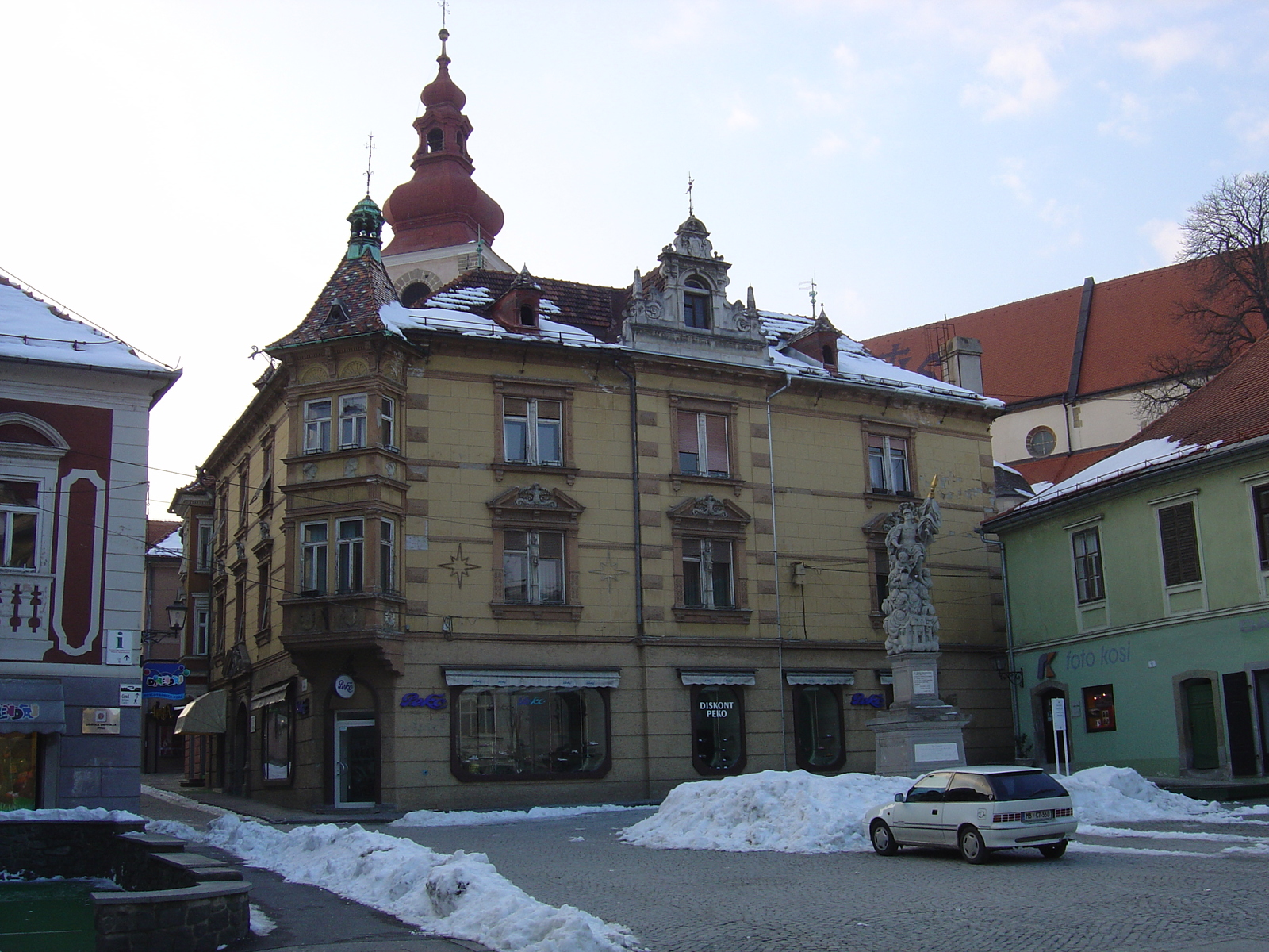 รูปถ่าย สโลวีเนีย(Slovenia) พีทูจ(Ptuj) 2005-03 33