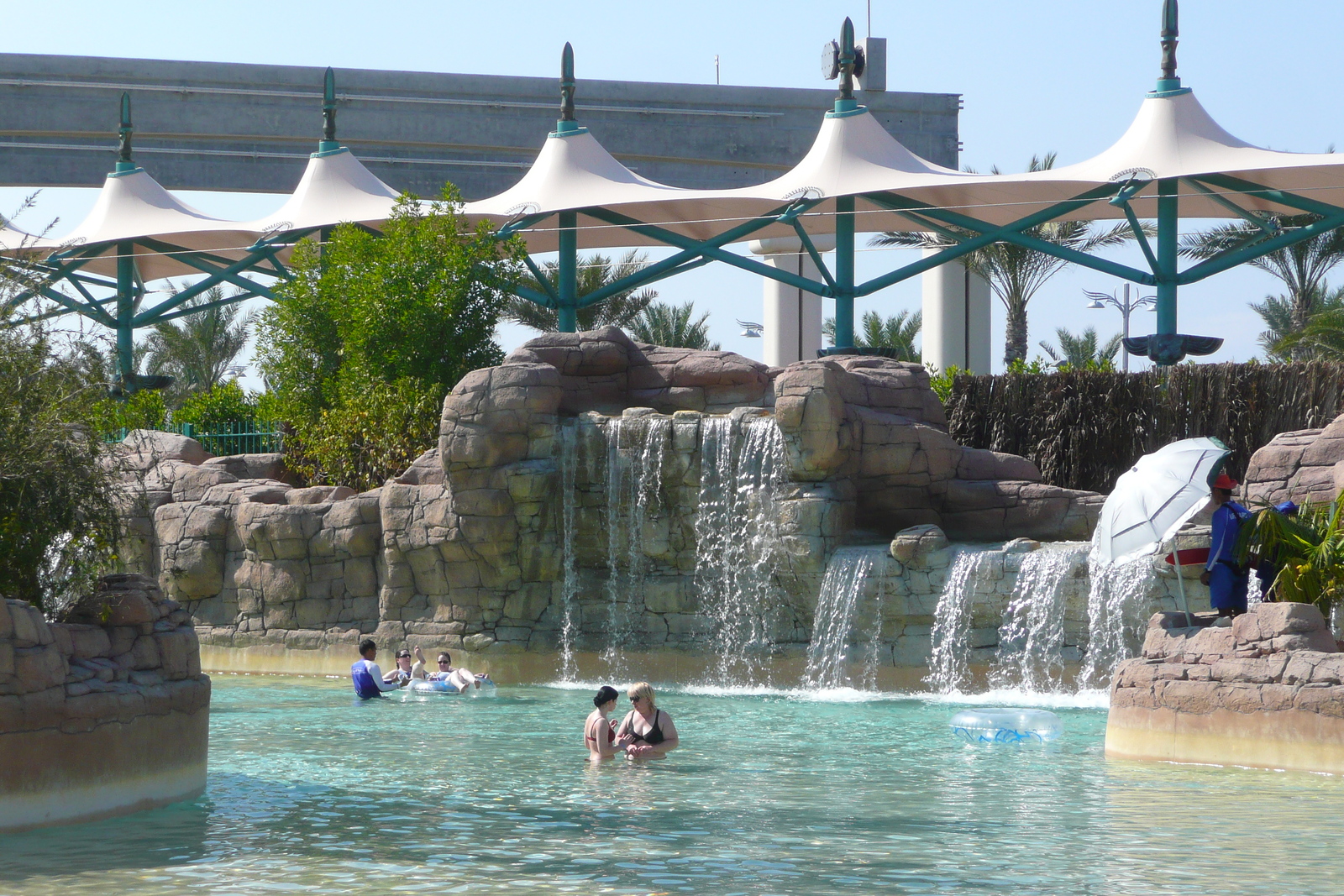 รูปถ่าย สหรัฐอาหรับเอมิเรตส์(United Arab Emirates) ดูไบ(Dubai) สวนน้ำอควาเวนเจอร์ ดูไบ(Dubai Aquaventure) 2009-01 162