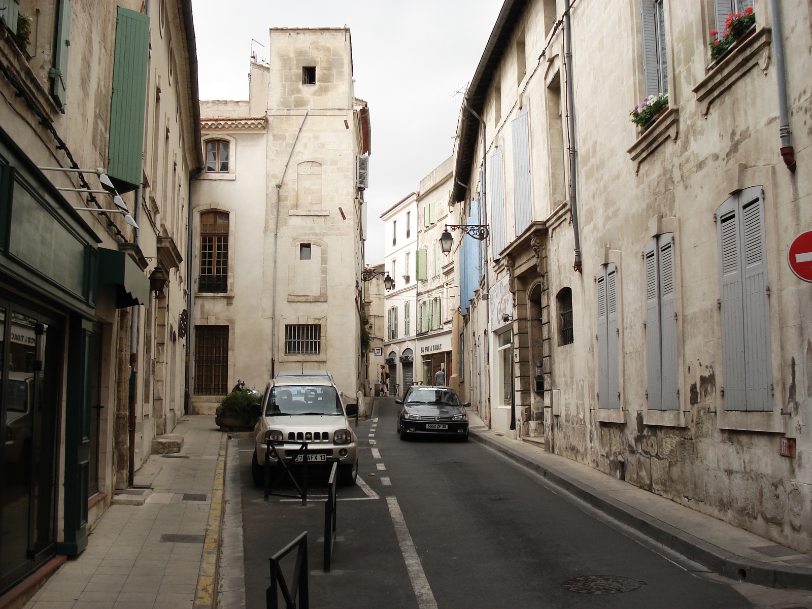 รูปถ่าย ฝรั่งเศส(France) อาร์เลอ(Arles) 2006-06 29