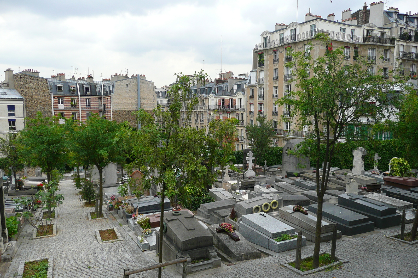 รูปถ่าย ฝรั่งเศส(France) ปารีส(Paris) สุสานแซ็ง-แว็งซ็อง(St. Vincent Cemetery) 2007-06 0