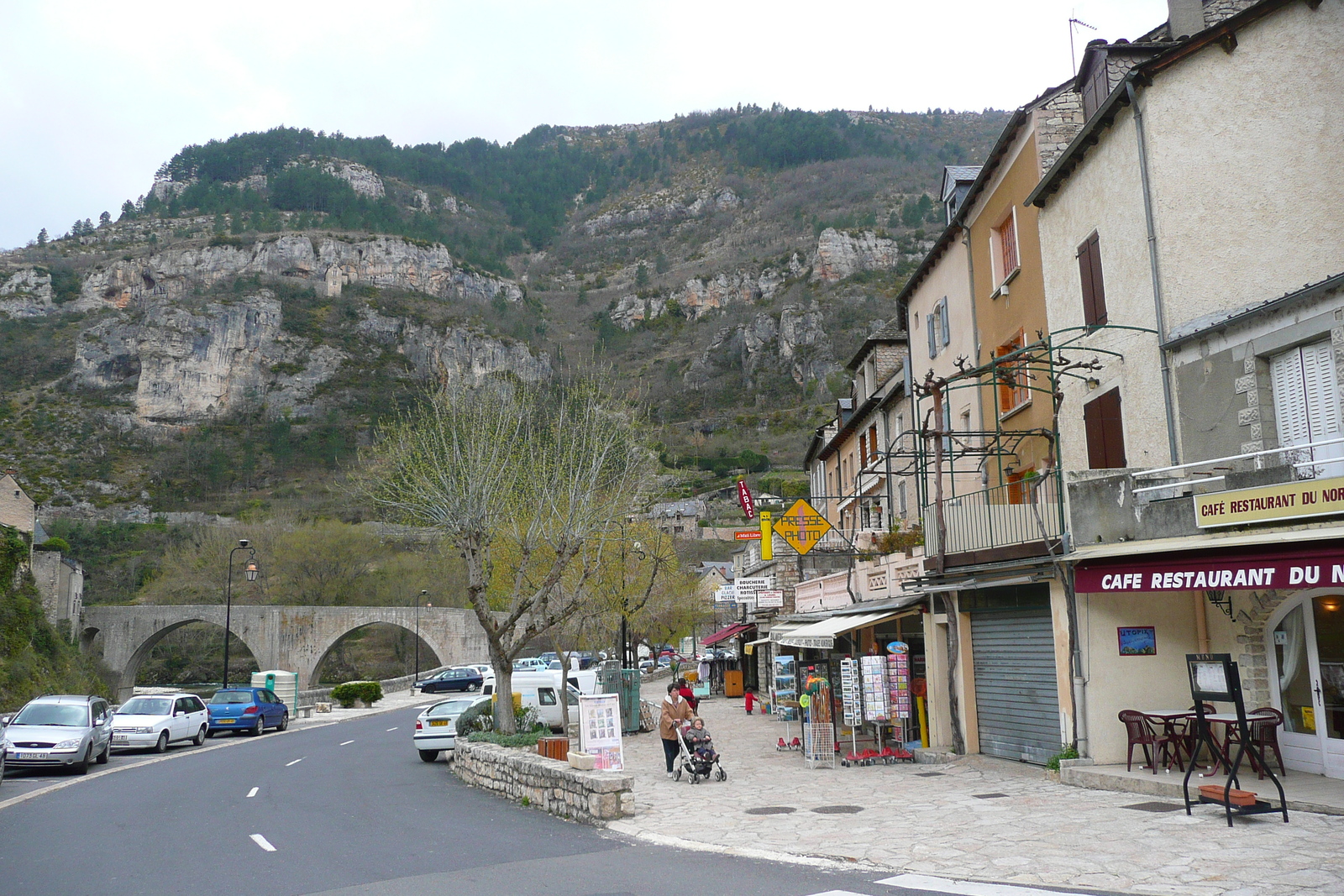 รูปถ่าย ฝรั่งเศส(France) แซ็งเตนีมี(Sainte Enimie) 2008-04 6