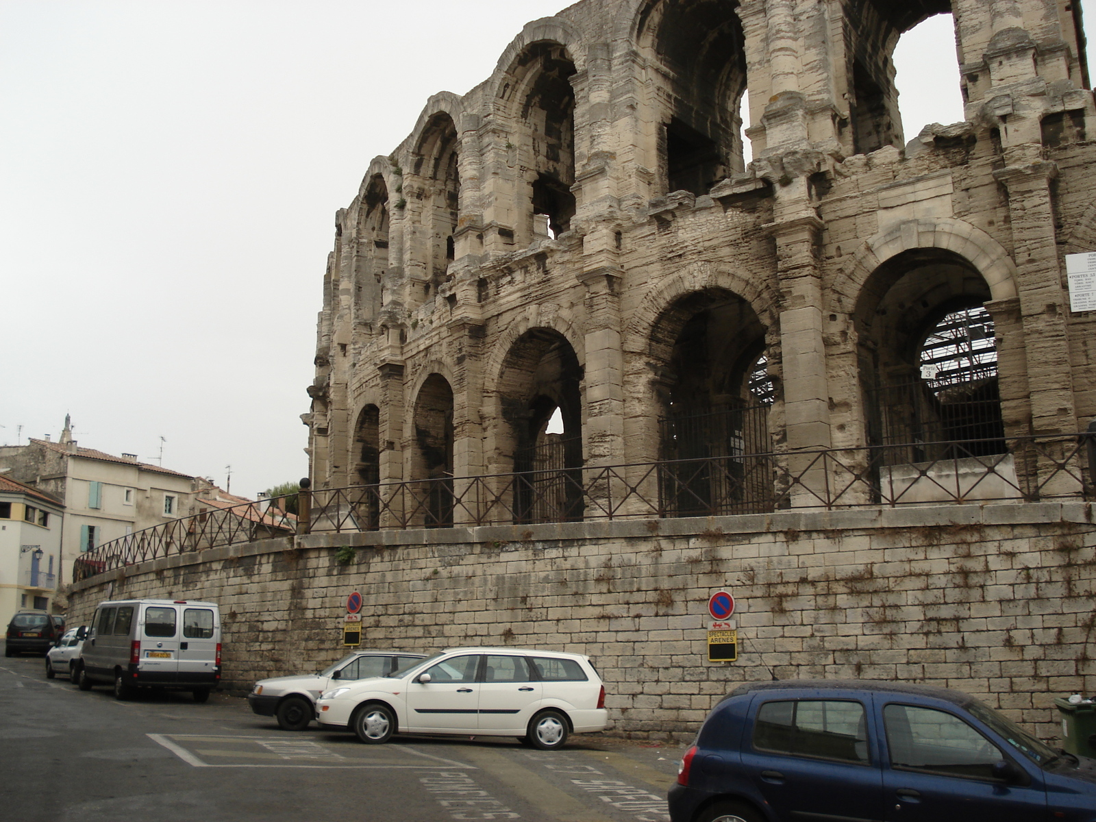 รูปถ่าย ฝรั่งเศส(France) อาร์เลอ(Arles) 2006-06 30