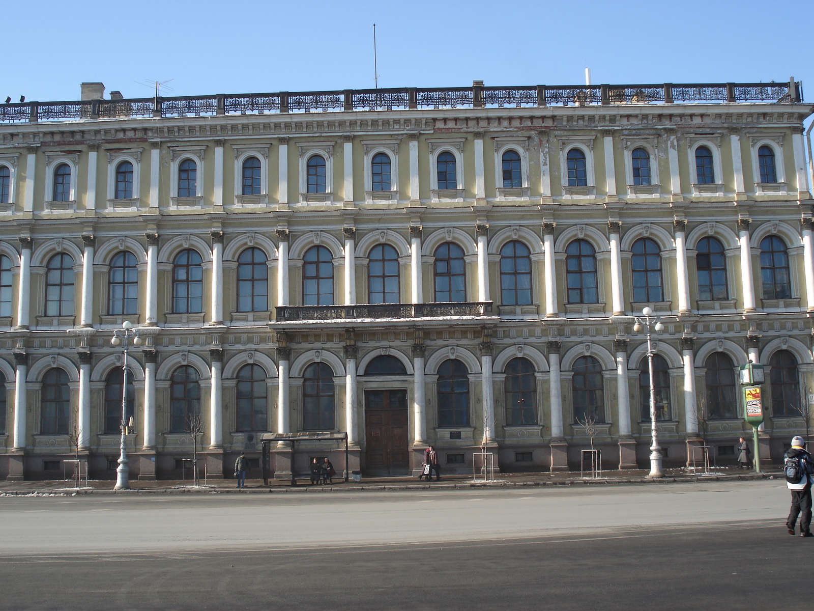 รูปถ่าย รัสเซีย(Russia) เซนต์ปีเตอร์สเบิร์ก(St Petersburg) จัตุรัสเซนต์ไอแซก(St Isaac's Square) 2006-03 6
