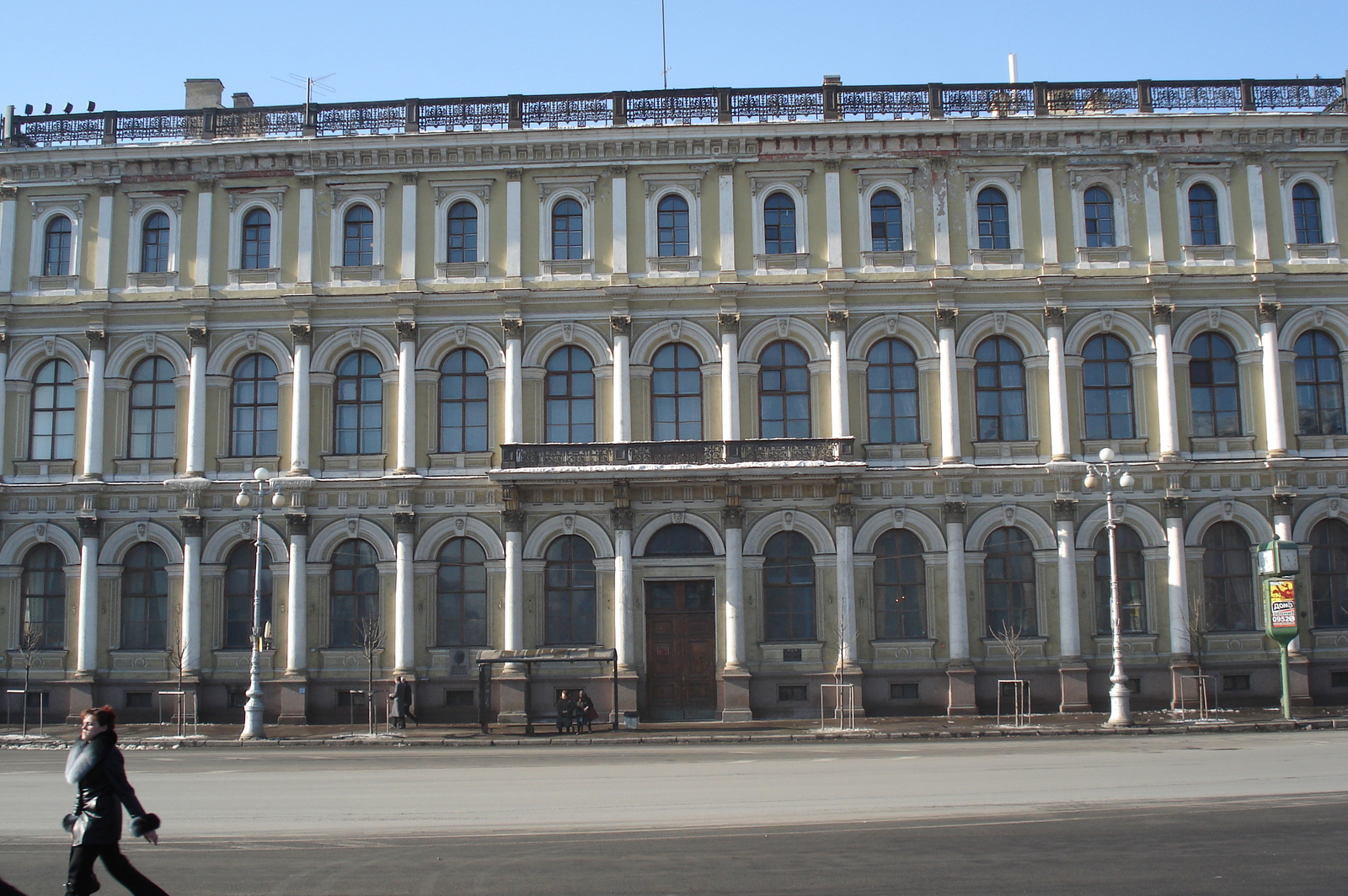 รูปถ่าย รัสเซีย(Russia) เซนต์ปีเตอร์สเบิร์ก(St Petersburg) จัตุรัสเซนต์ไอแซก(St Isaac's Square) 2006-03 21