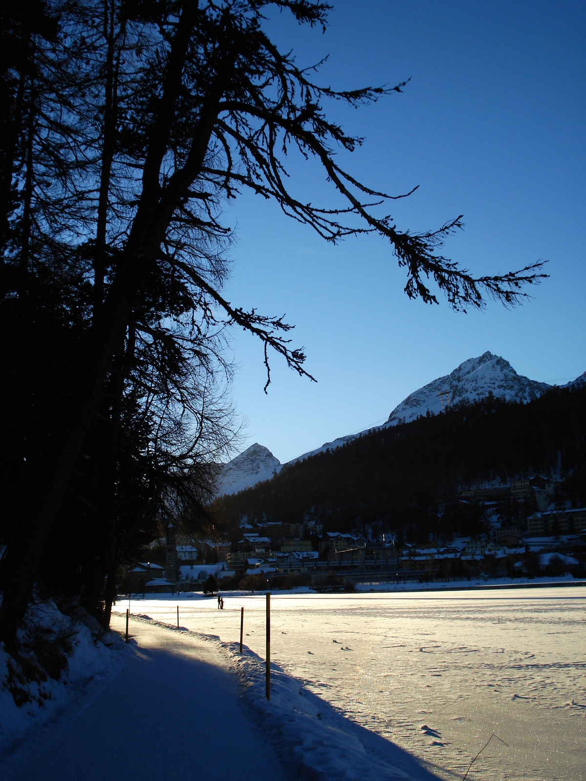 รูปถ่าย สวิสเซอร์แลนด์(Switzerland) เซนต์มอริตซ์(St Moritz) 2007-01 22