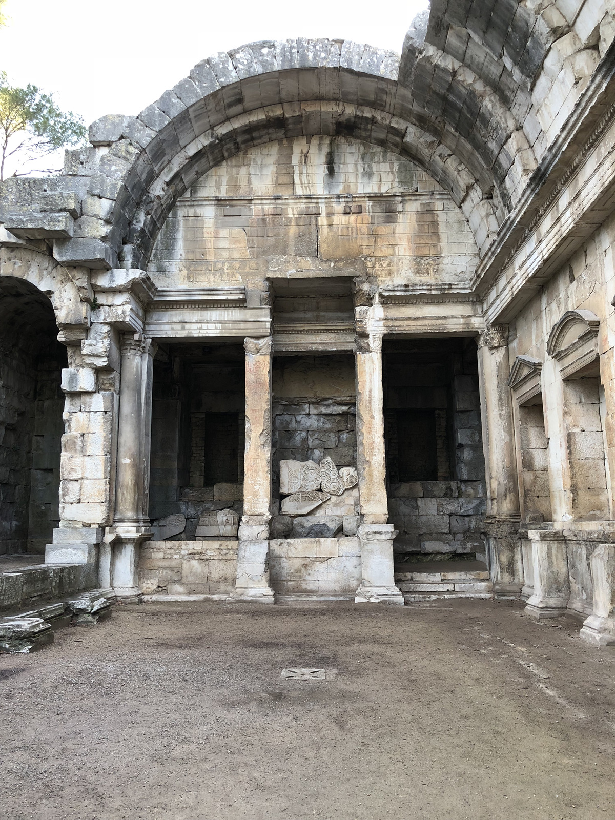 รูปถ่าย ฝรั่งเศส(France) นีเมอ(Nimes) 2018-02 9