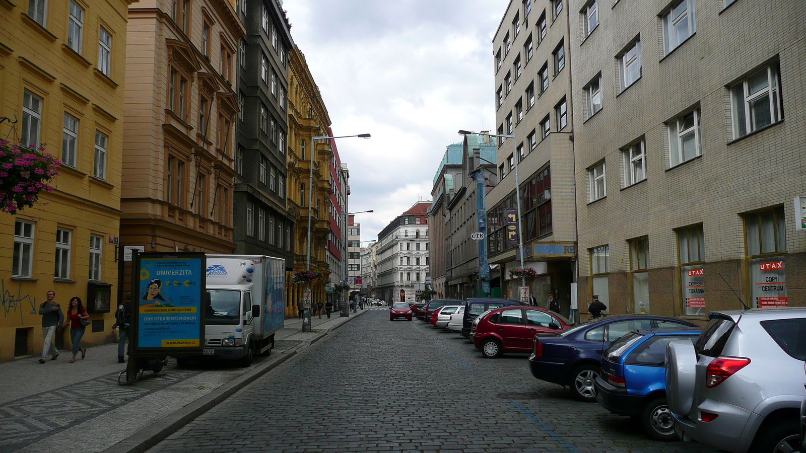 รูปถ่าย สาธารณรัฐเช็ก(Czech Republic) ปราก(Prague) ออปเลตาโลวา(Opletalova) 2007-07 14