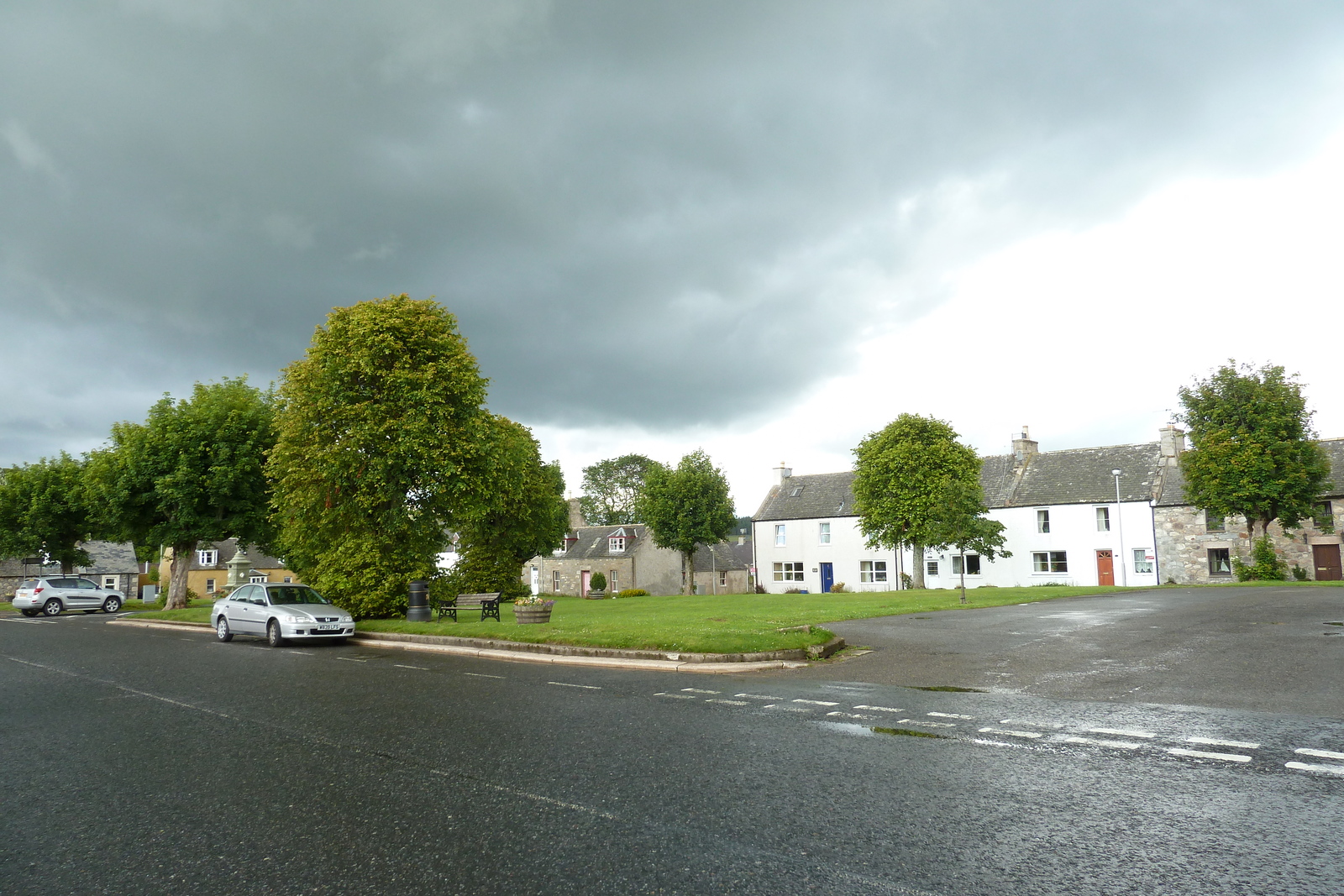 รูปถ่าย อังกฤษ(United Kingdom) สกอตแลนด์(Scotland) โทมินทาวล์(Tomintoul) 2011-07 6
