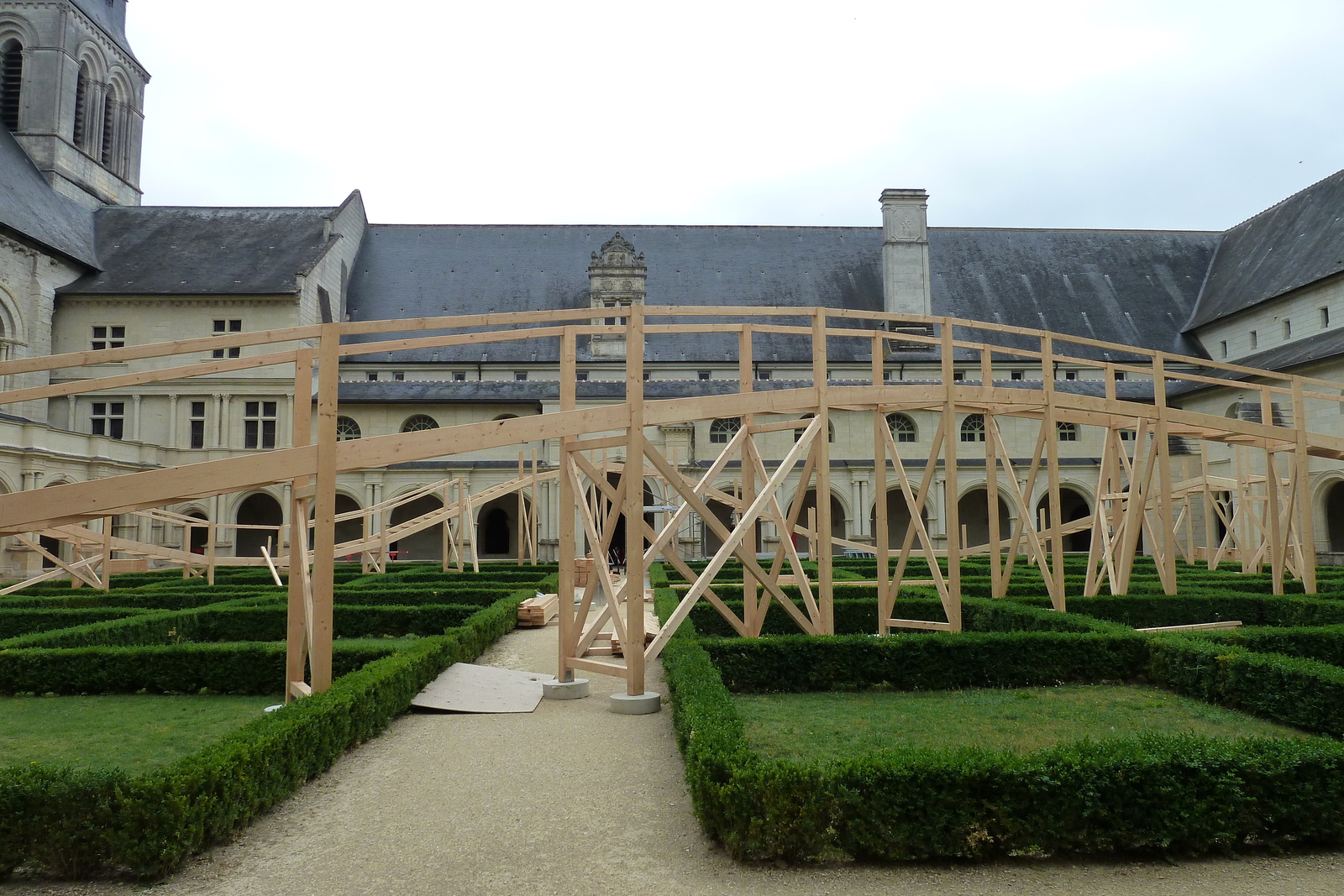 รูปถ่าย ฝรั่งเศส(France) ฟงเตอโวร์(Fontevraud) 2011-05 62