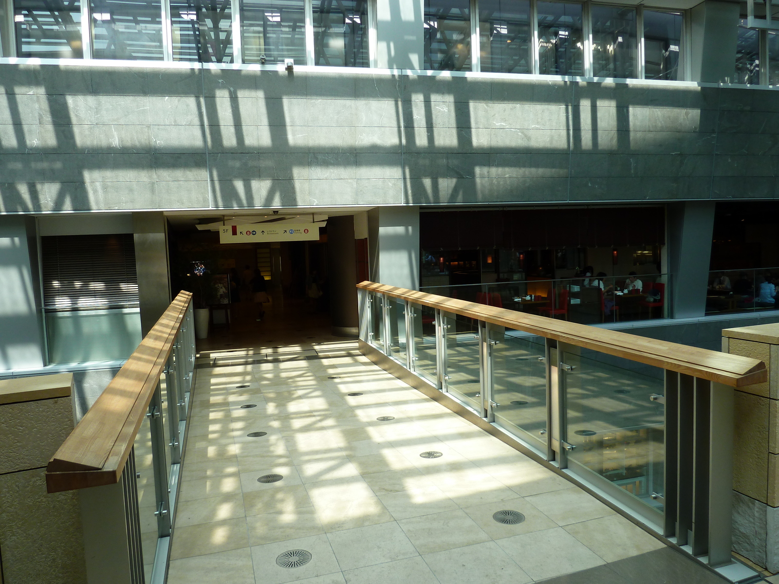 รูปถ่าย ญี่ปุ่น(Japan) โตเกียว(Tokyo) รปปงงิฮิลส์(Roppongi Hills) 2010-06 34