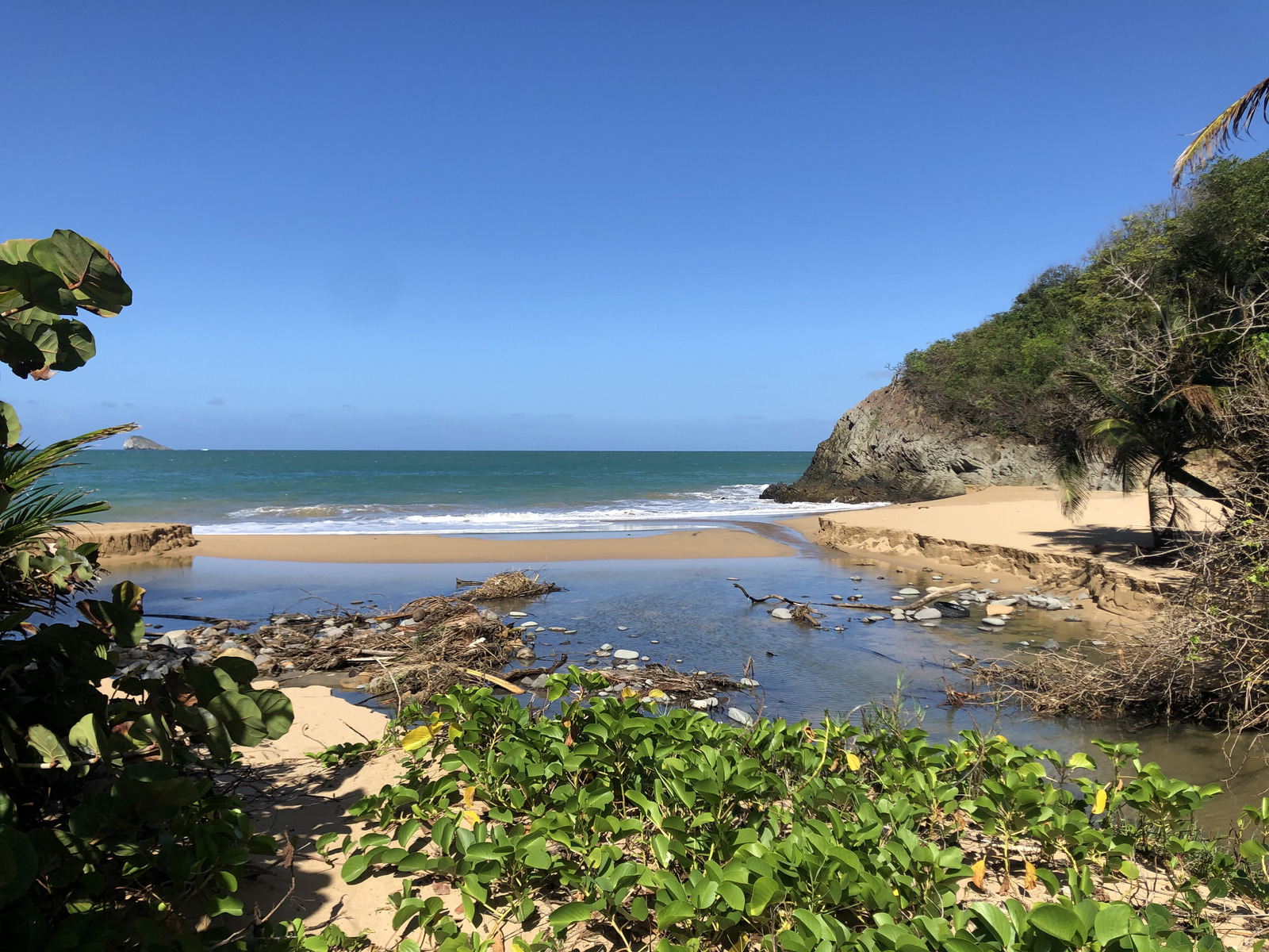 รูปถ่าย กวาเดอลูป(Guadeloupe) ป้อมรอยัล(Fort Royal) 2021-02 3