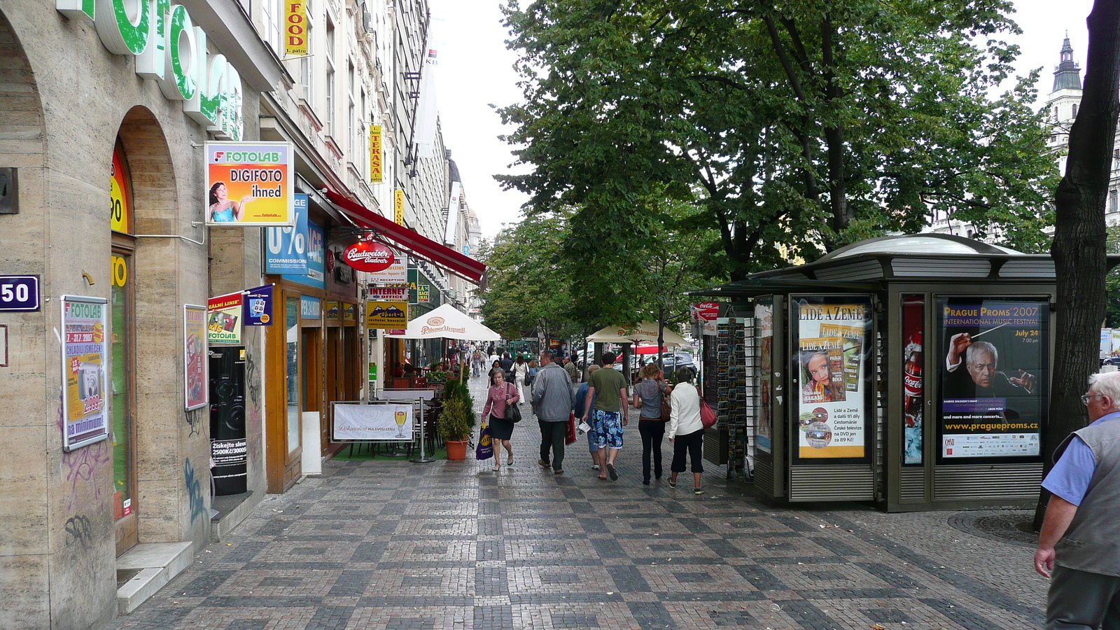 รูปถ่าย สาธารณรัฐเช็ก(Czech Republic) ปราก(Prague) จัตุรัสเวนเซสลาส(Vaclavske namesti) 2007-07 5