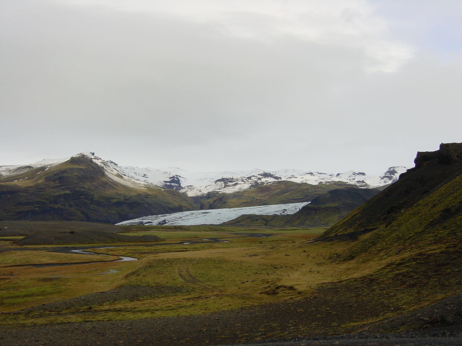รูปถ่าย ไอซ์แลนด์(Iceland) เมียร์กาลส์โจกูล(Myrdalsjokull) 2003-03 9