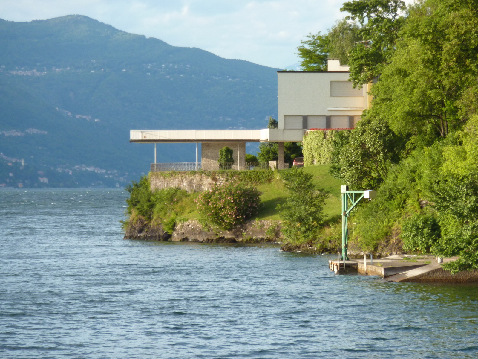รูปถ่าย อิตาลี(Italy) ล่องเรือจากแวร์บาเนียไปลาเวโน(Verbania to Laveno boat trip) 2009-06 5