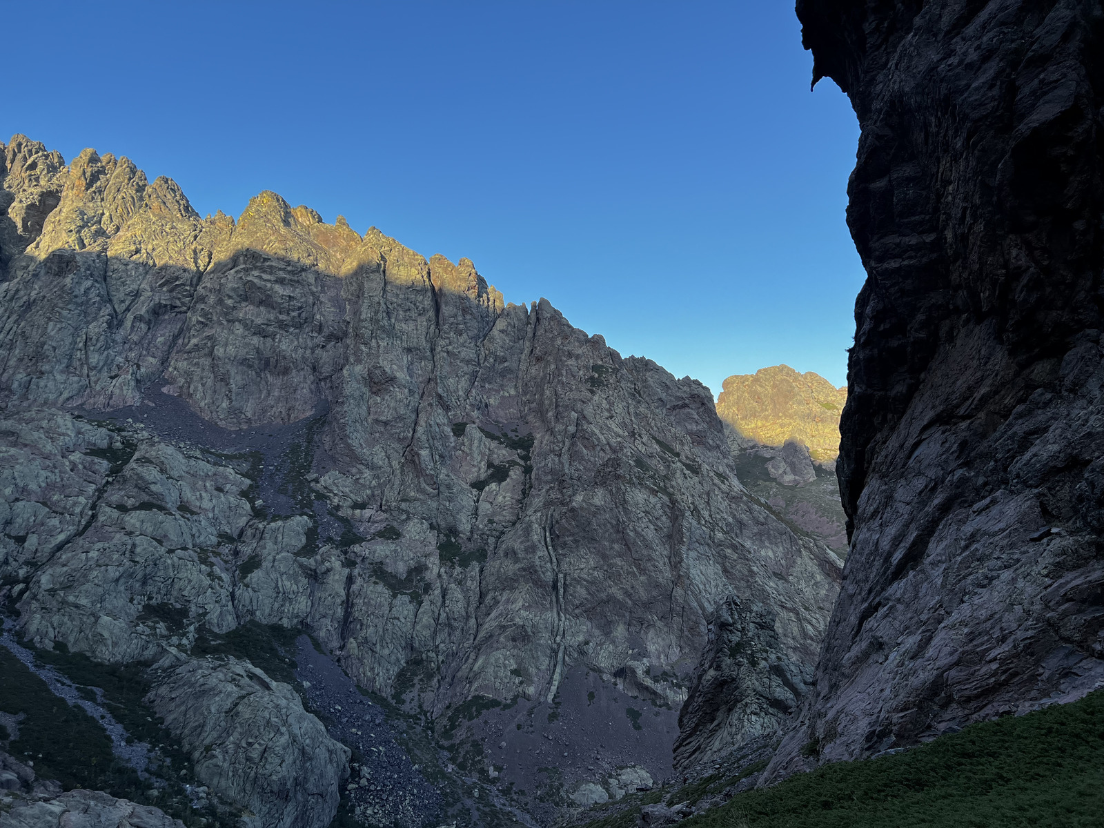 รูปถ่าย ฝรั่งเศส(France) คอร์สิคา(Corsica) ภูเขามอนเตชินโต(Monte Cinto) 2023-10 175