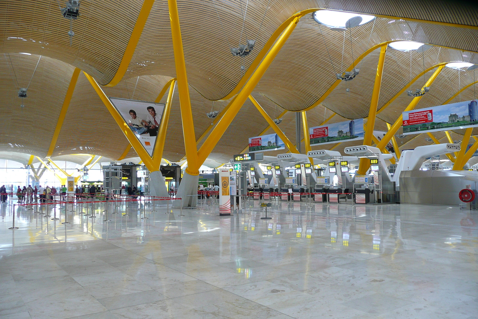 รูปถ่าย สเปน(Spain) มาดริค(Madrid) ท่าอากาศยานบาราคัส(Barajas Airport) 2007-09 77