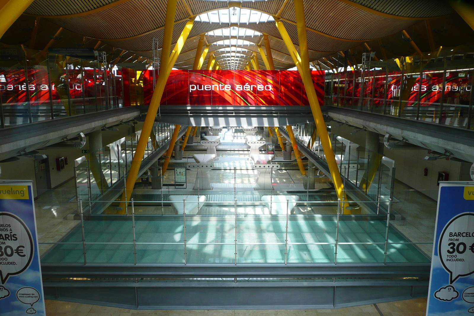 รูปถ่าย สเปน(Spain) มาดริค(Madrid) ท่าอากาศยานบาราคัส(Barajas Airport) 2007-09 97