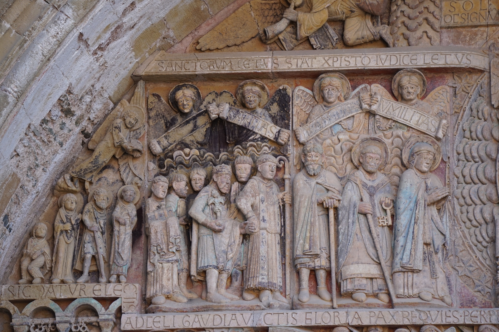 รูปถ่าย ฝรั่งเศส(France) กงก์(Conques) โบสถ์แซ็งต์-ฟัว เดอ กงก์(Abbatiale Sainte-Foy de Conques) 2018-04 25