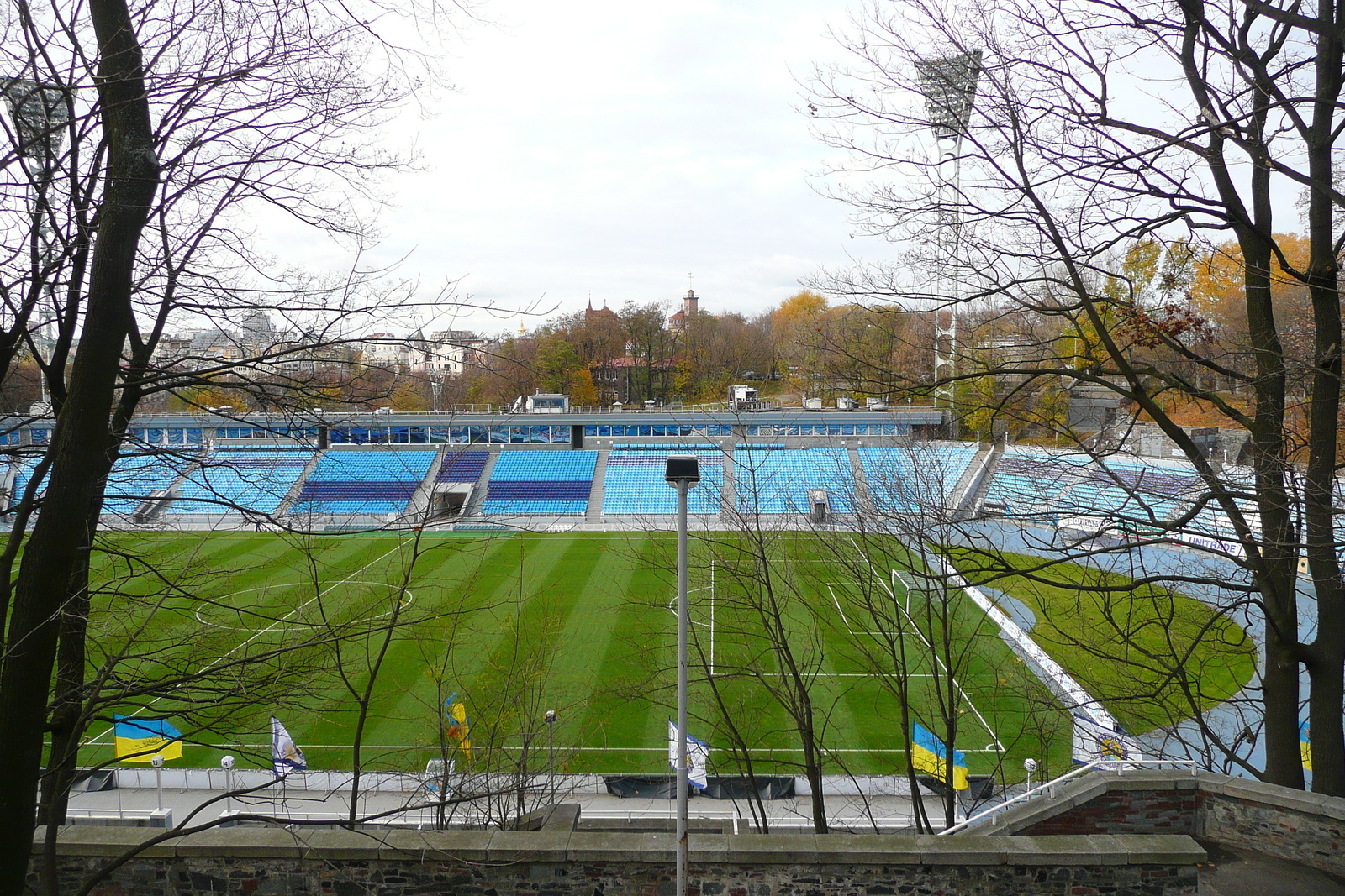 รูปถ่าย ยูเครน(Ukraine) เคียฟ(Kiev) มารีอินสกี้(Mariinsky) 2007-11 0