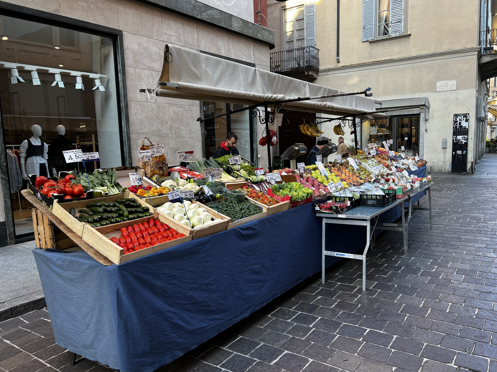 รูปถ่าย อิตาลี(Italy) โคโม(Como) 2023-10 49