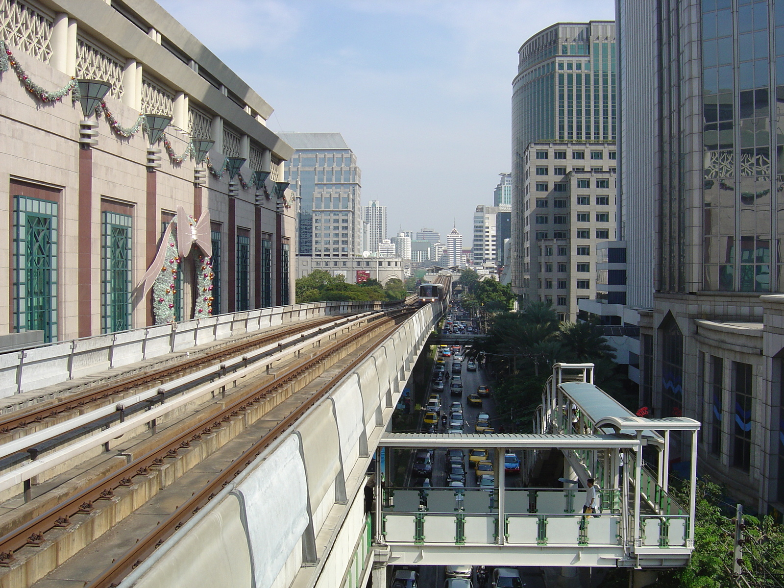 รูปถ่าย ไทย(Thailand) กรุงเทพมหานคร(Bangkok) รถไฟฟ้า(Sky Train) 2004-12 38