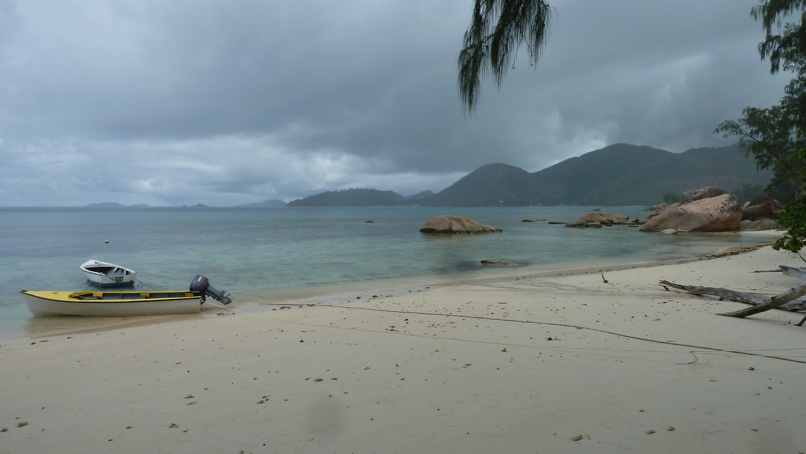 รูปถ่าย เซเชลส์(Seychelles) อ่าวอ็องส์ปอสเซสซียง(Anse Possession) 2011-10 24