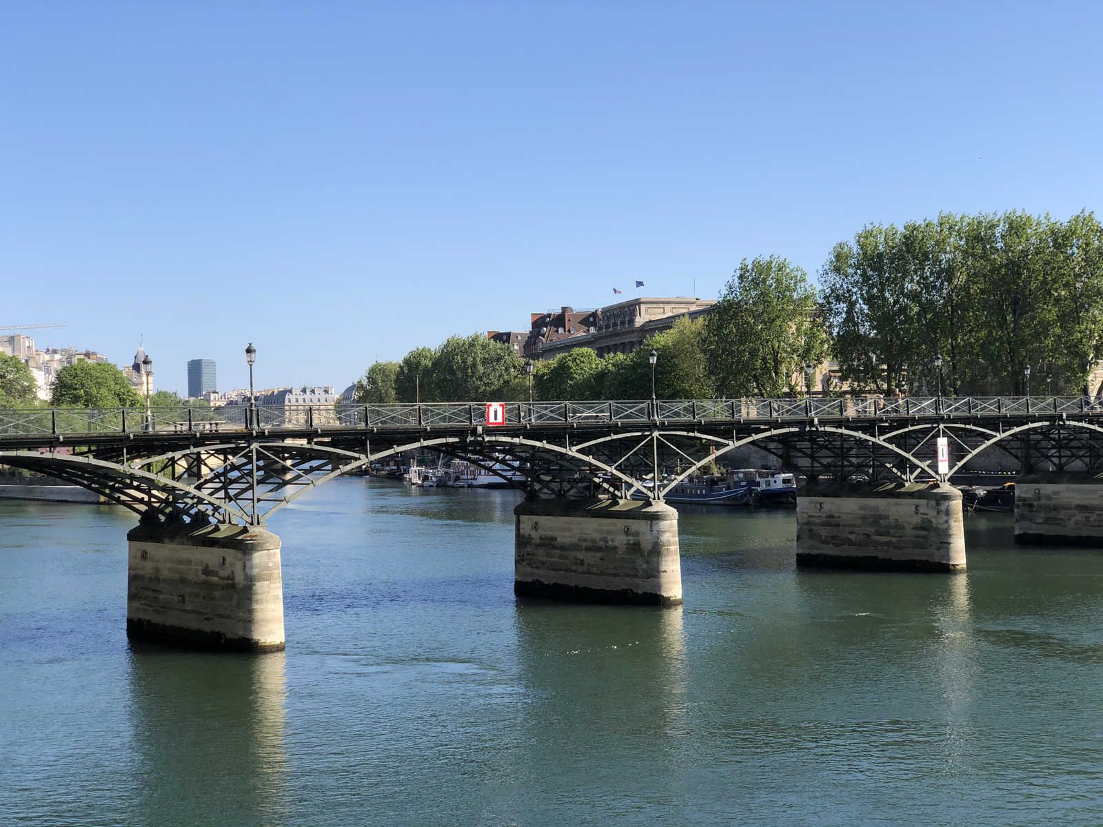 รูปถ่าย ฝรั่งเศส(France) ปารีสช่วงล็อกดาวน์(Paris lockdown) 2020-04 277