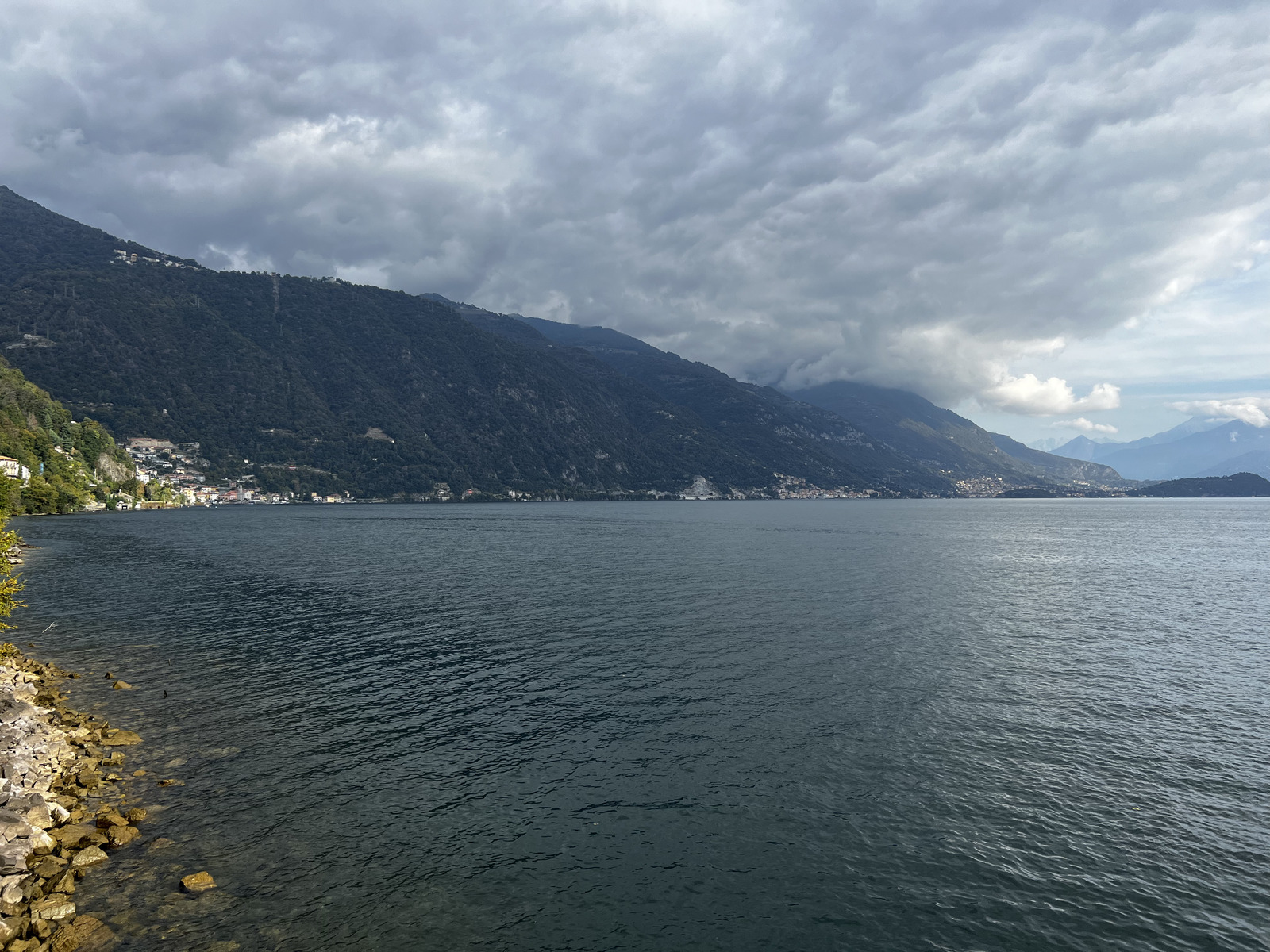 รูปถ่าย อิตาลี(Italy) ทะเลสาบโกโม(Lago di Como) 2023-10 27