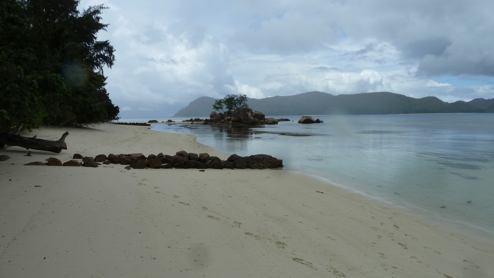 รูปถ่าย เซเชลส์(Seychelles) อ่าวอ็องส์ปอสเซสซียง(Anse Possession) 2011-10 56