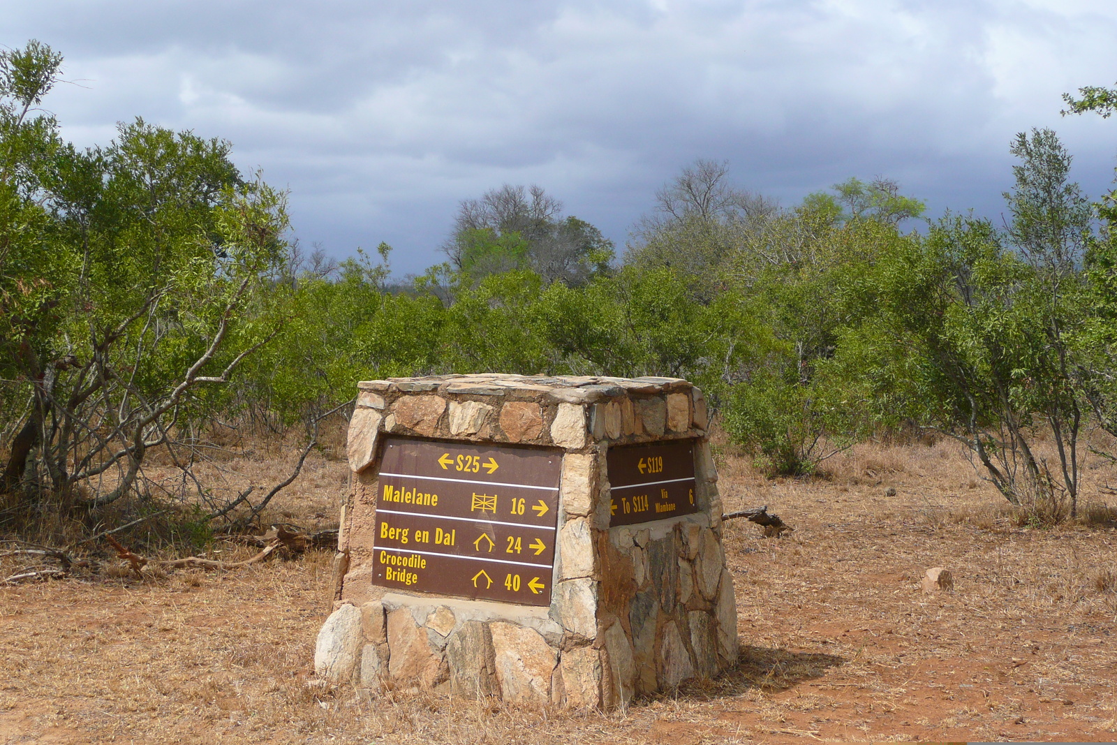 รูปถ่าย แอฟริกาใต้(South Africa) อุทยานแห่งชาติครูเกอร์(Kruger National Park) ถนนเลียบแม่น้ำครอกโคไดล์(Crocodile River road) 2008-09 51