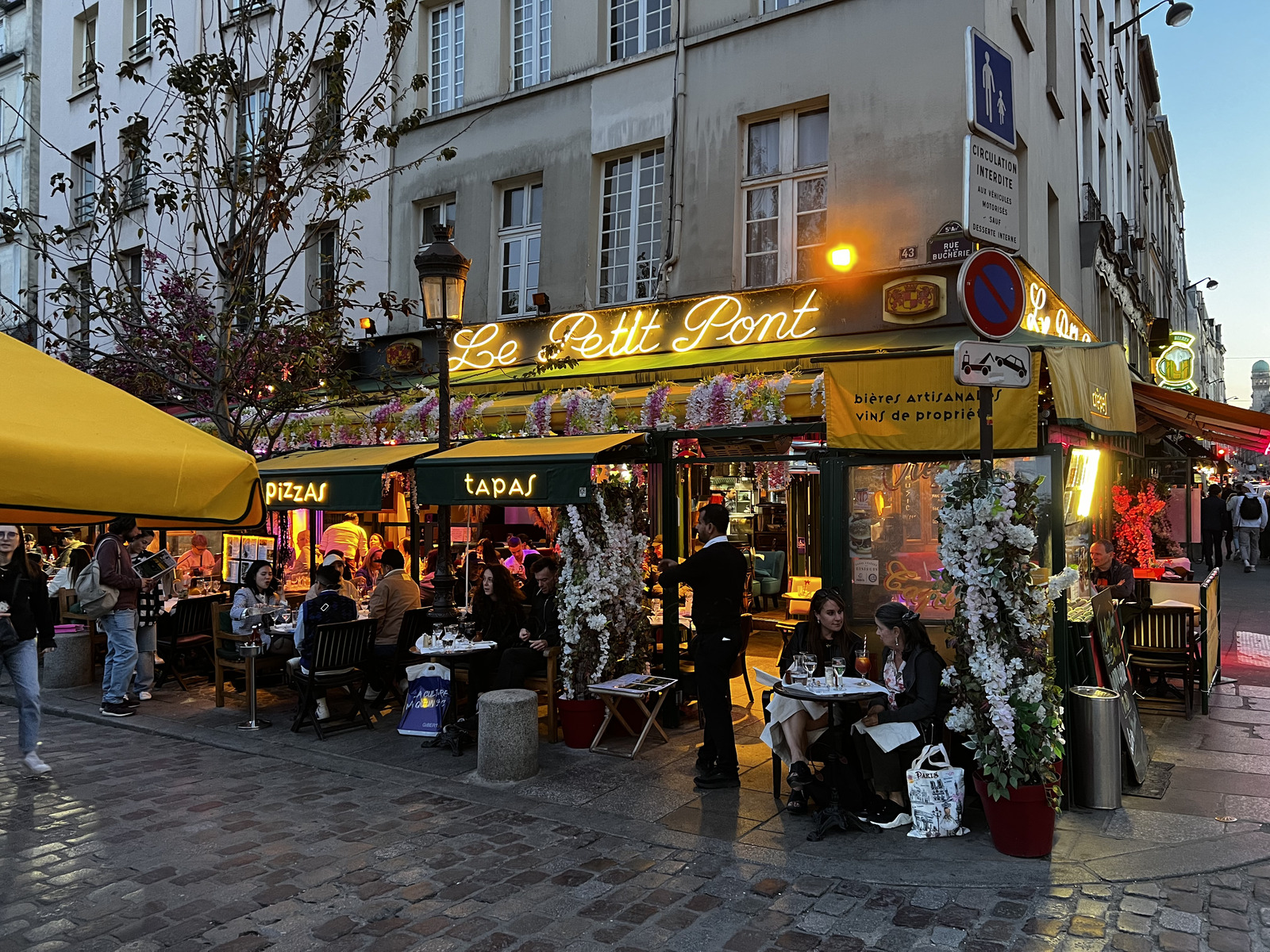 รูปถ่าย ฝรั่งเศส(France) ปารีส(Paris) 2022-10 25