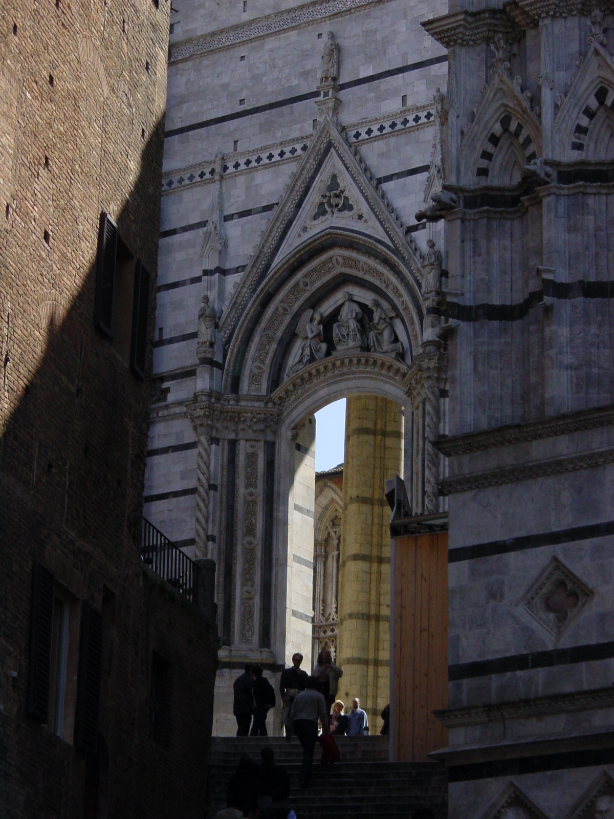 รูปถ่าย อิตาลี(Italy) ซีเอน่า(Siena) 2002-04 27