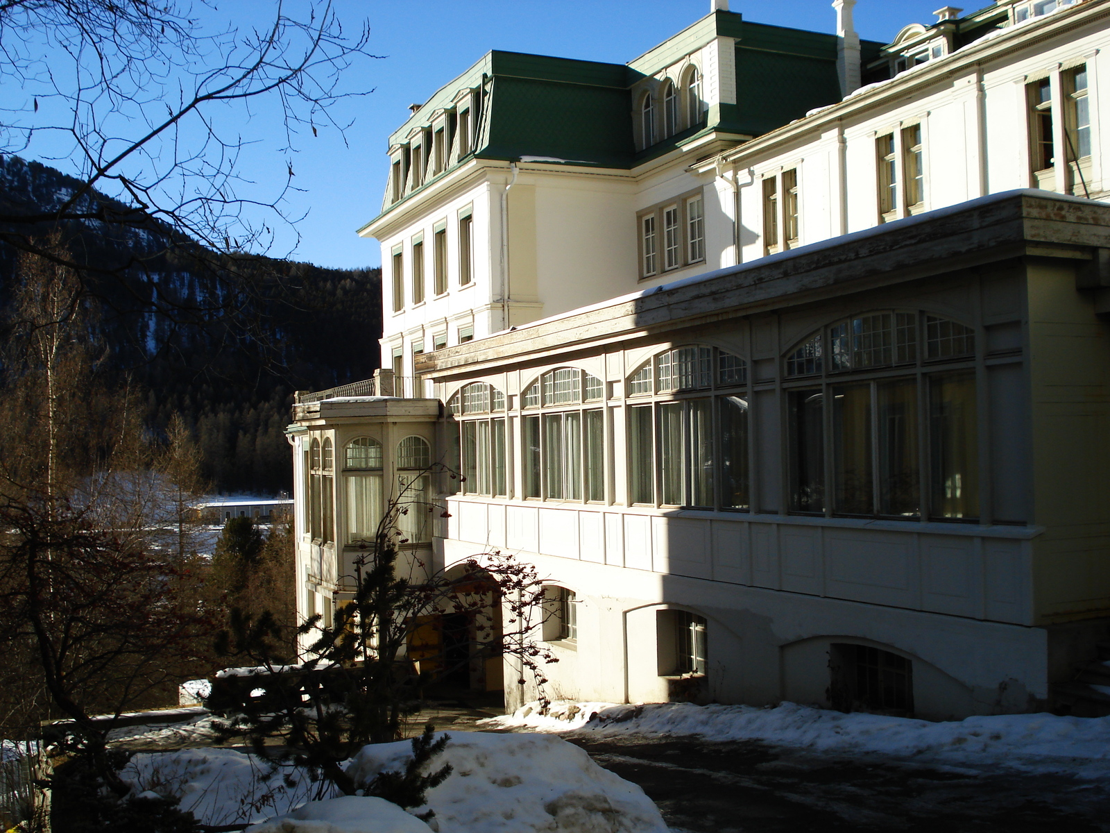 รูปถ่าย สวิสเซอร์แลนด์(Switzerland) ปองเทรซีน่า(Pontresina) โรงแรมแกรนด์โครเนนโฮฟ(Grand Hotel Kronenhof) 2007-01 2