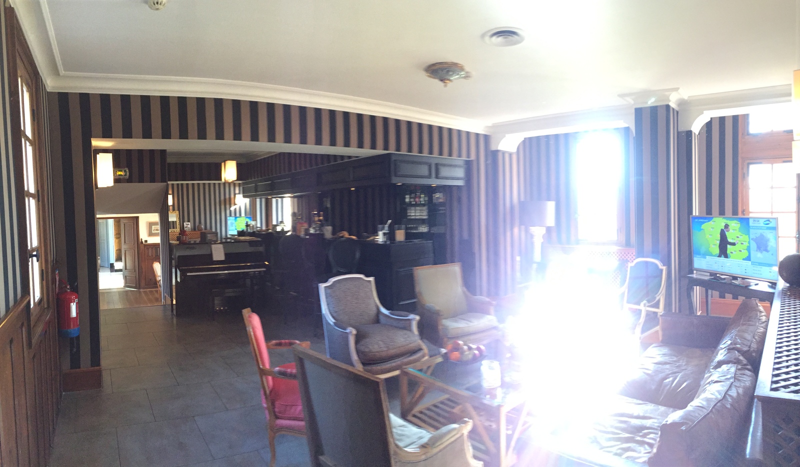รูปถ่าย ฝรั่งเศส(France) โรงแรมชาโตเดอแบแล็งกลีซ(Chateau de Bellinglise Hotel) 2016-03 4