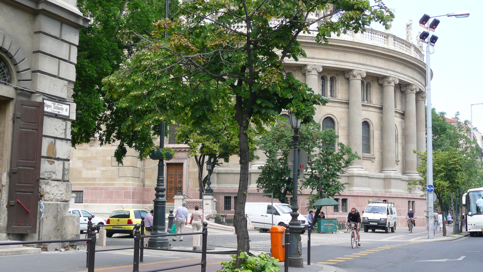 รูปถ่าย ฮังการี(Hungary) บูดาเปสต์(Budapest) ใจกลางบูดาเปสต์(Central Budapest) 2007-06 44