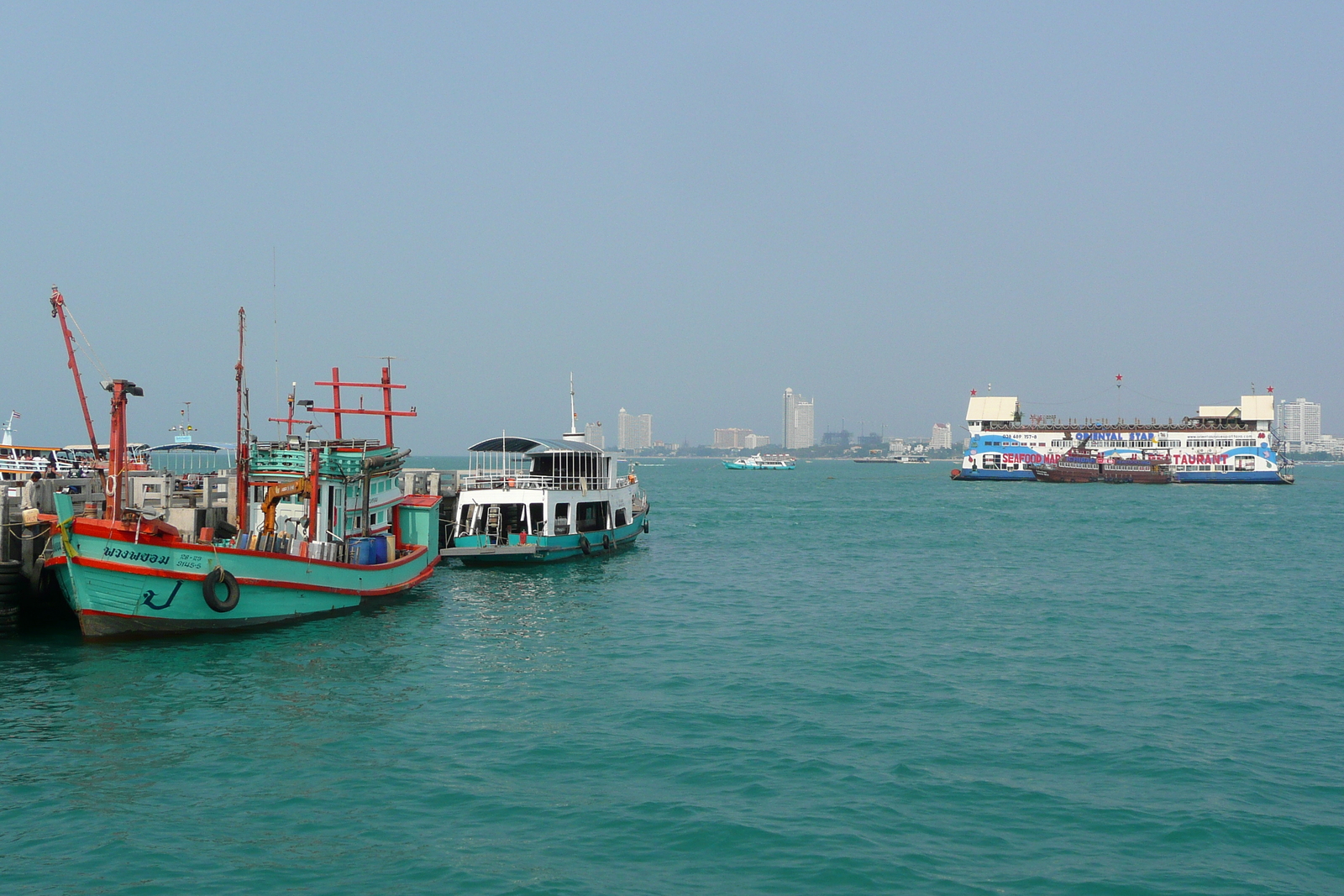 รูปถ่าย ไทย(Thailand) พัทยา(Pattaya) ท่าเรือแหลมบาลีฮาย(Bali Hai) 2008-01 11