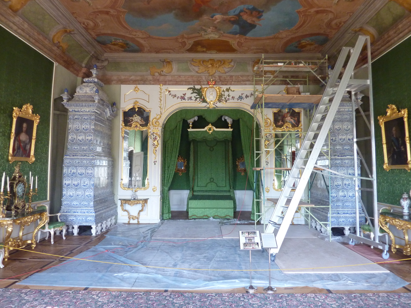 รูปถ่าย ลัตเวีย(Latvia) พระราชวังรุนดาเล(Rundale Palace) 2009-04 118