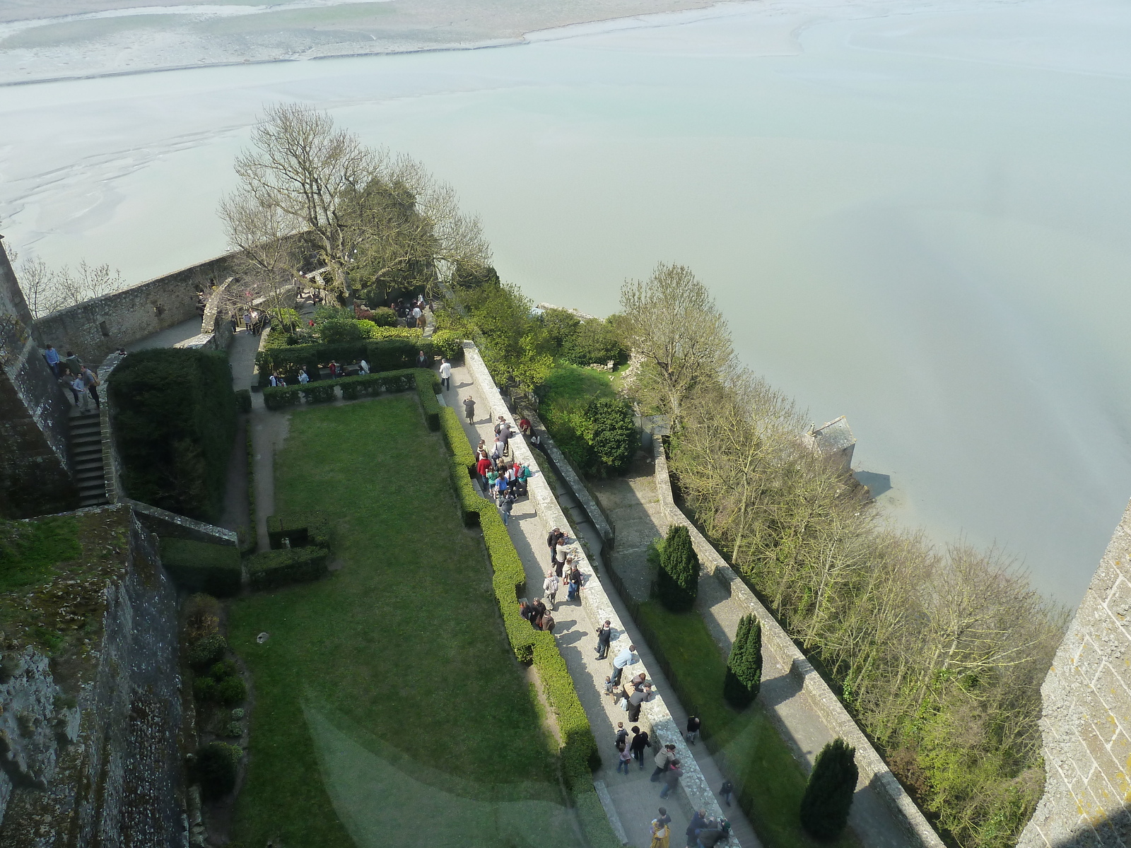 รูปถ่าย ฝรั่งเศส(France) มงแซ็งมีแชล(Mont St Michel) ระเบียงคดแอบบีมงแซ็งมีแชล(Mont St Michel Abbey Cloister) 2010-04 0