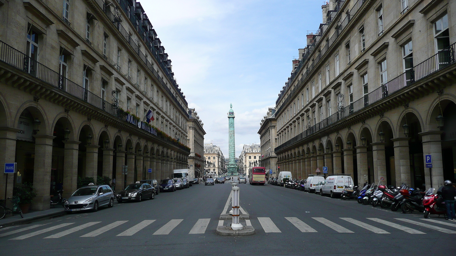 รูปถ่าย ฝรั่งเศส(France) ปารีส(Paris) จัตุรัสว็องโดม(Place Vendome) 2007-07 11
