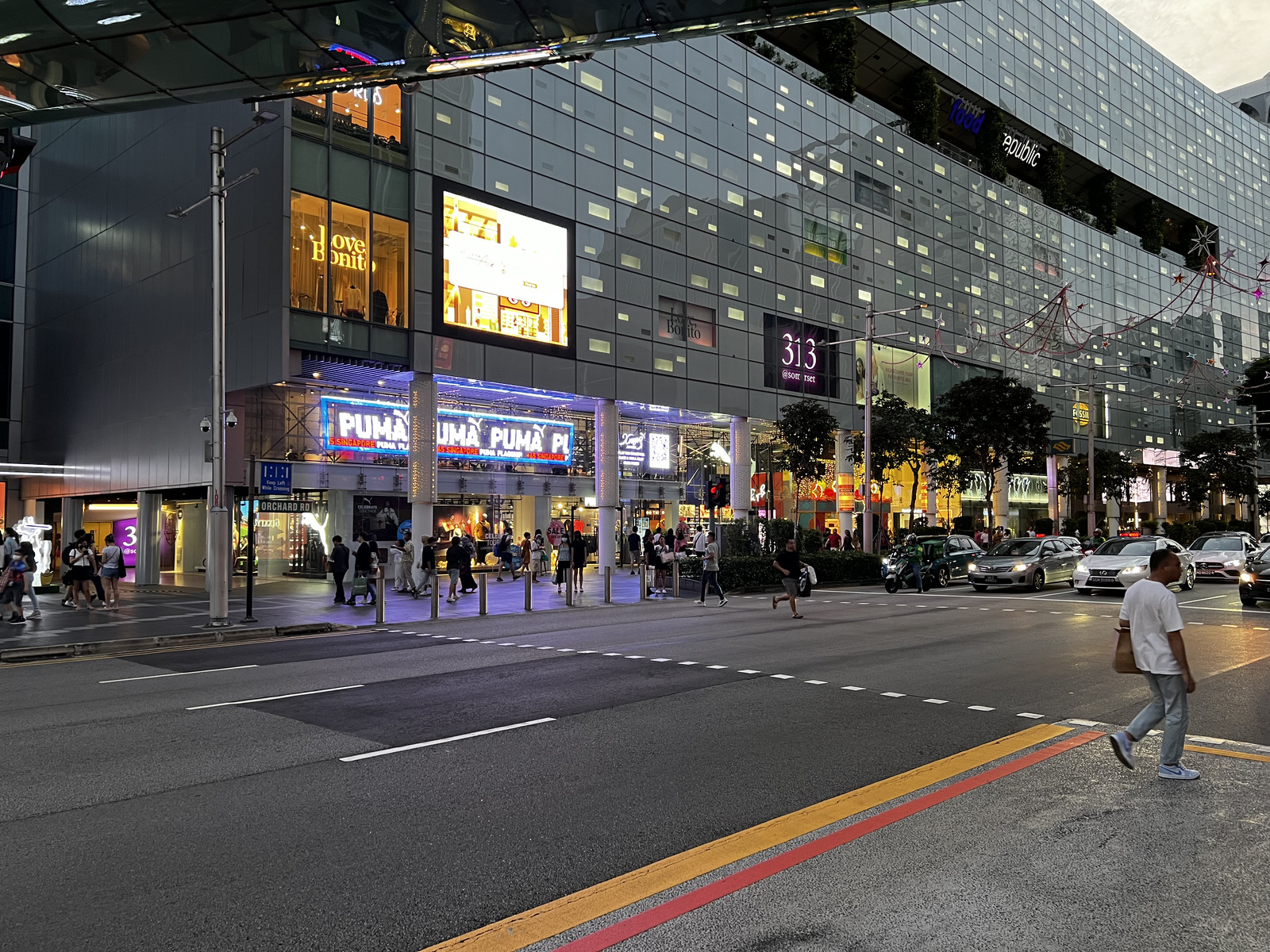 รูปถ่าย สิงคโปร์(Singapore) ถนนออร์ชาร์ด(Orchard road) 2023-01 28